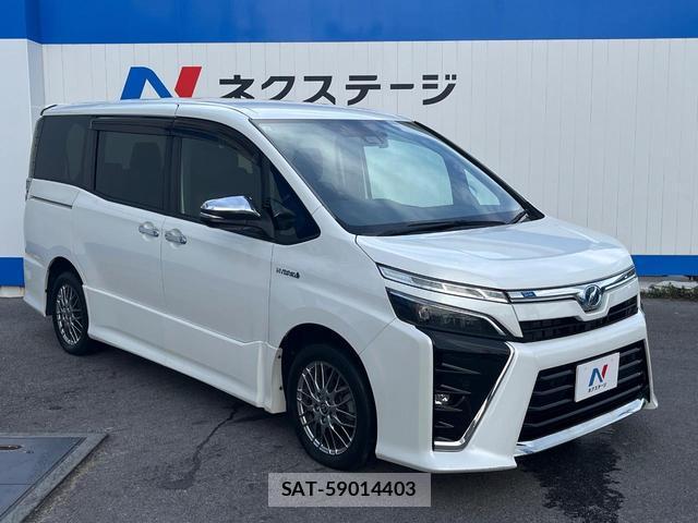 Toyota VOXY 2019-10 8219662-16