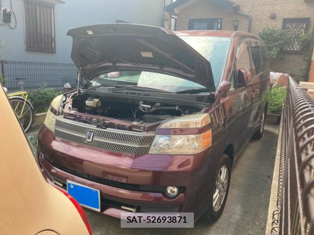 Toyota VOXY 2006-12 8219787-1