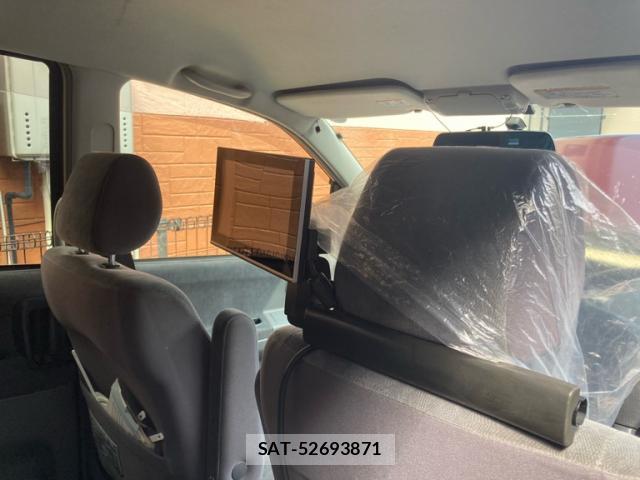 Toyota VOXY 2006-12 8219787-16