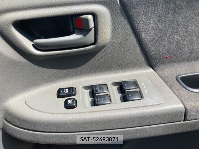 Toyota VOXY 2006-12 8219787-19