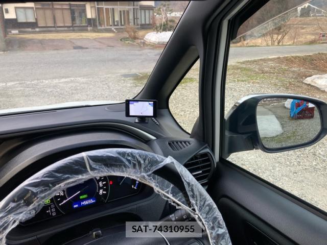 Toyota VOXY 2020-07 8219865-14