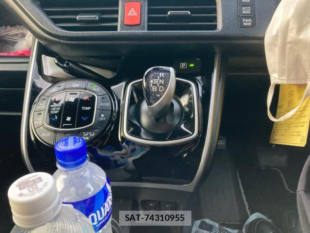 Toyota VOXY 2020-07 8219865-15