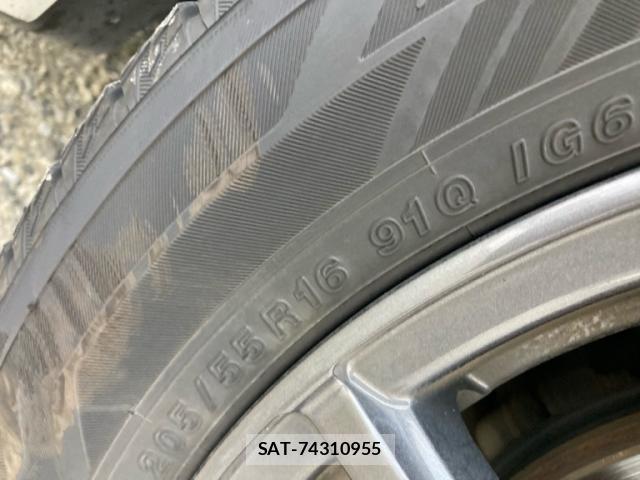 Toyota VOXY 2020-07 8219865-6