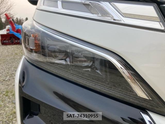 Toyota VOXY 2020-07 8219865-7
