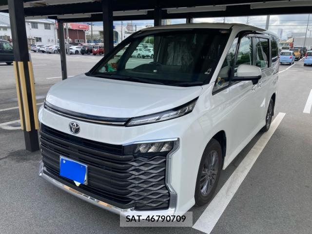 Toyota VOXY 2023-10 8219866-1