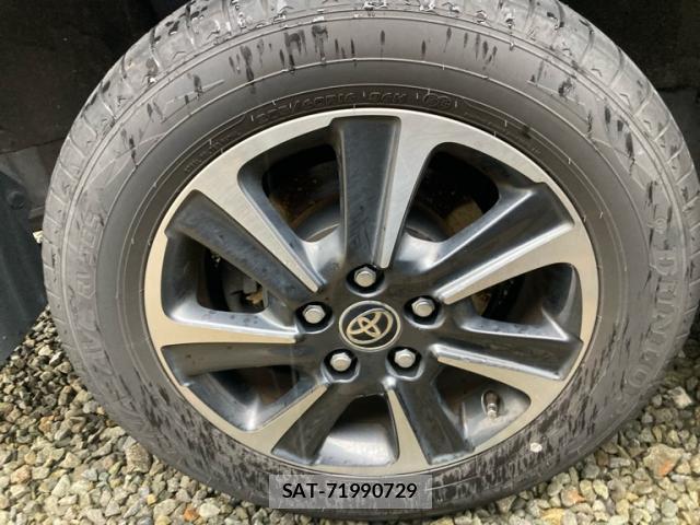 Toyota VOXY 2019-01 8219868-4