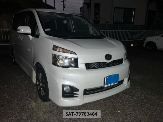 Toyota VOXY 2010-07 8219874-0