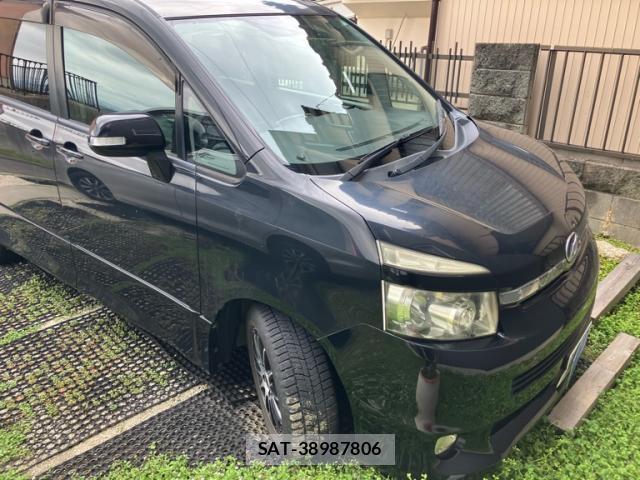 Toyota VOXY 2007-07 8219892-1