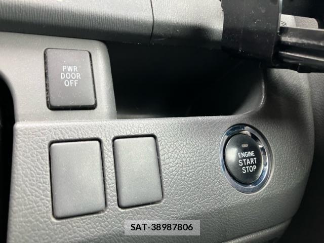 Toyota VOXY 2007-07 8219892-15