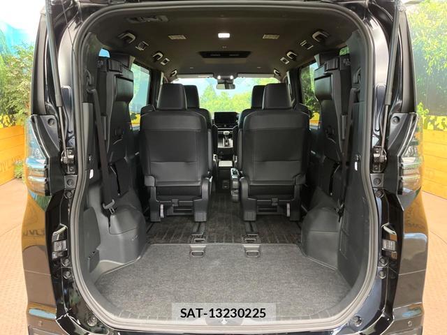 Toyota VOXY 2024-02 8219919-10