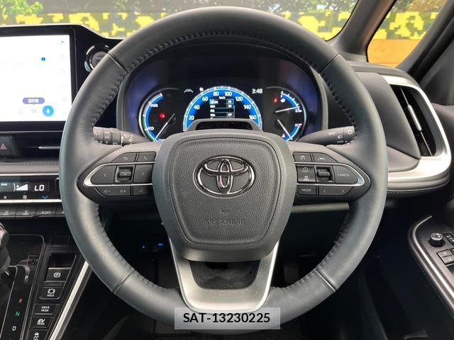 Toyota VOXY 2024-02 8219919-11
