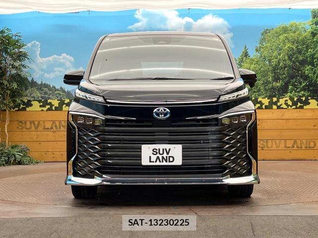 Toyota VOXY 2024-02 8219919-14