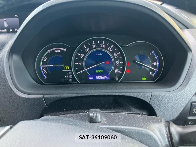 Toyota VOXY 2017-10 8219922-8