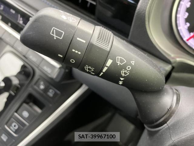 Toyota VOXY 2024-03 8219943-16