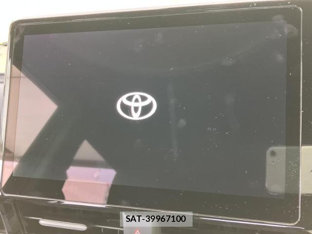 Toyota VOXY 2024-03 8219943-8