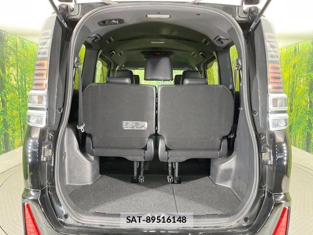 Toyota VOXY 2021-07 8220096-10