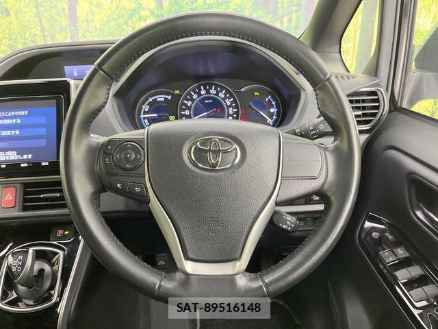 Toyota VOXY 2021-07 8220096-11