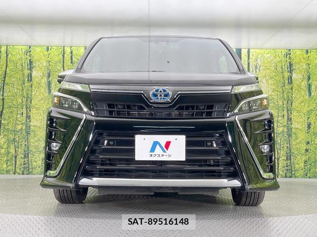 Toyota VOXY 2021-07 8220096-14