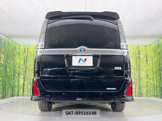 Toyota VOXY 2021-07 8220096-15