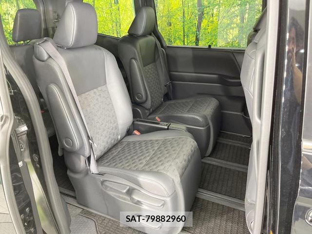 Toyota VOXY 2024-08 8220116-8