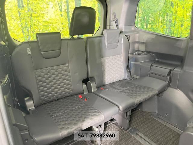Toyota VOXY 2024-08 8220116-9