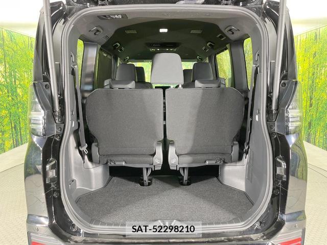 Toyota VOXY 2024-07 8220118-10