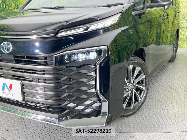 Toyota VOXY 2024-07 8220118-12