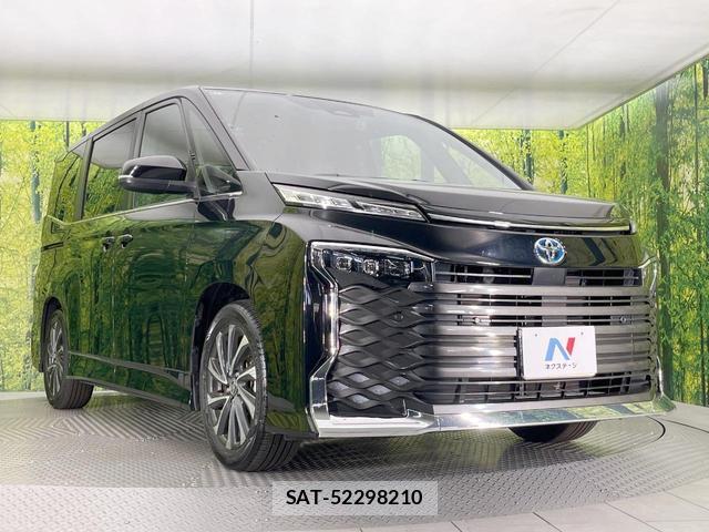 Toyota VOXY 2024-07 8220118-16