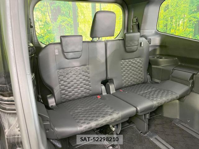 Toyota VOXY 2024-07 8220118-9