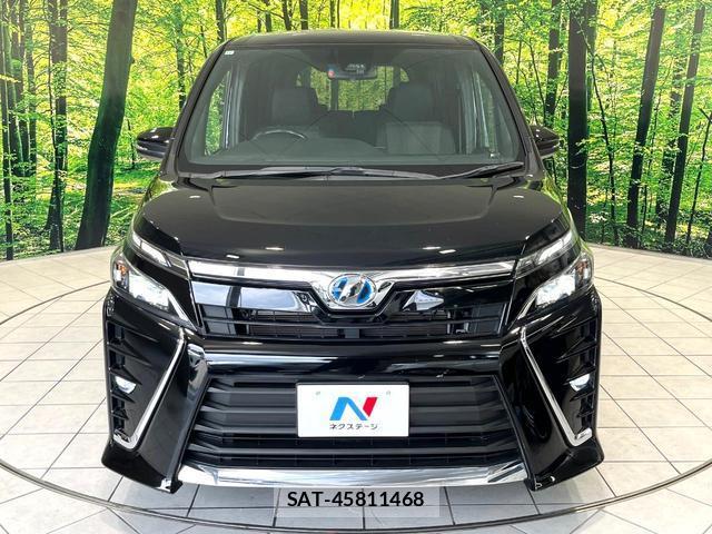Toyota VOXY 2017-11 8220172-14