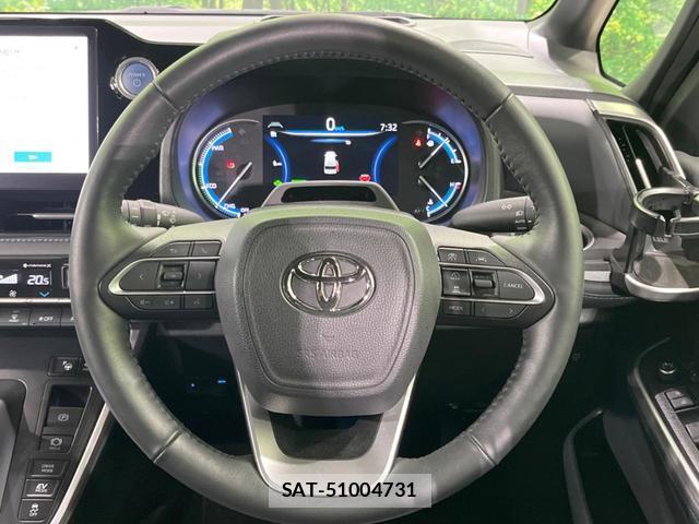 Toyota VOXY 2023-03 8220324-10