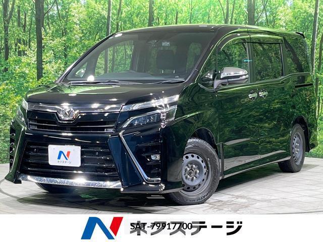 Toyota VOXY 2020-03 8220333-0