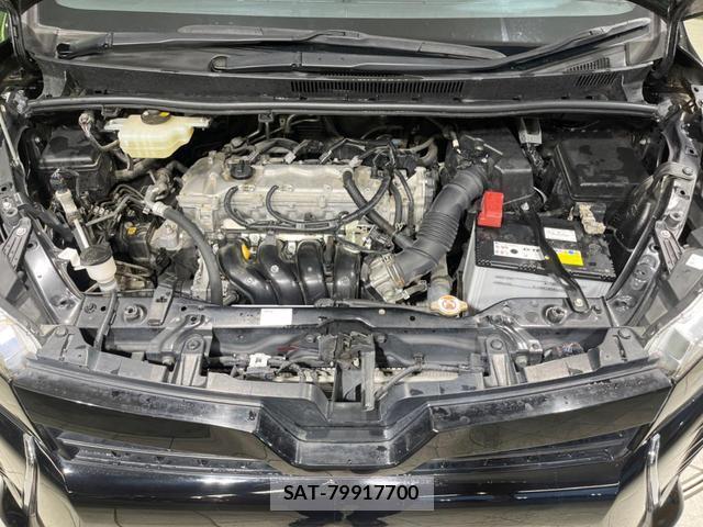 Toyota VOXY 2020-03 8220333-18