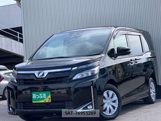 Toyota VOXY 2018-07 8220337-1