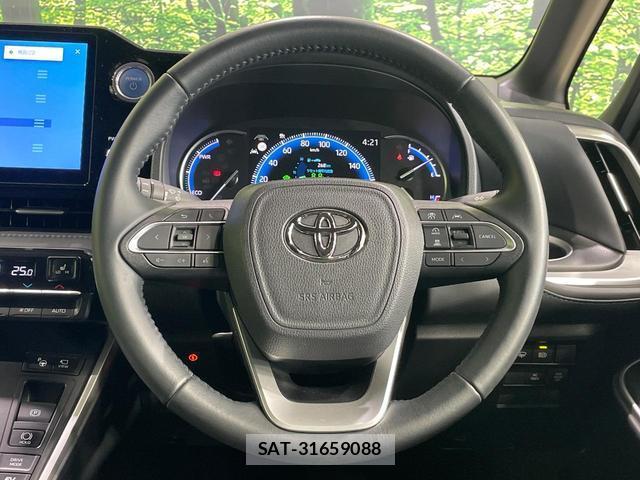 Toyota VOXY 2022-03 8220415-11