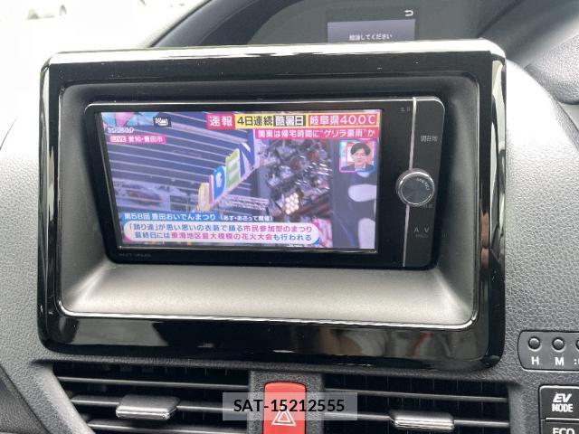Toyota VOXY 2014-05 8220454-10