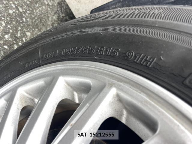 Toyota VOXY 2014-05 8220454-18