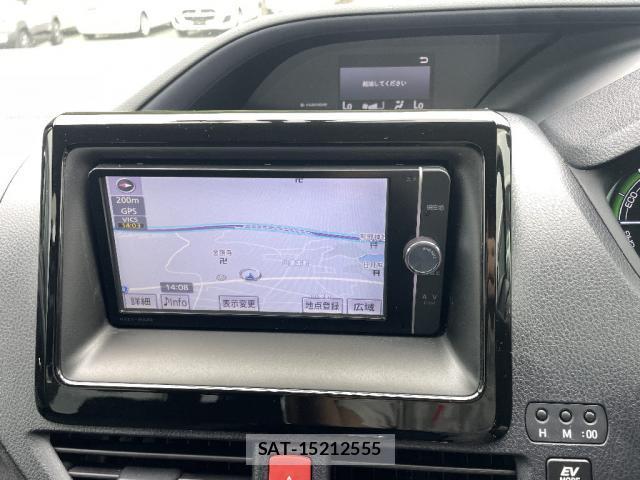 Toyota VOXY 2014-05 8220454-8
