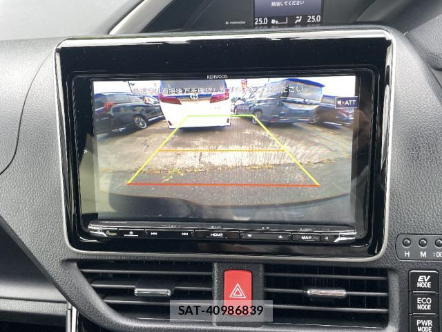 Toyota VOXY 2021-02 8220457-10