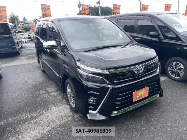 Toyota VOXY 2021-02 8220457-9
