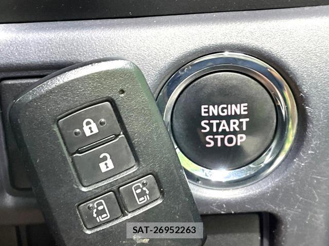 Toyota VOXY 2015-03 8220534-6