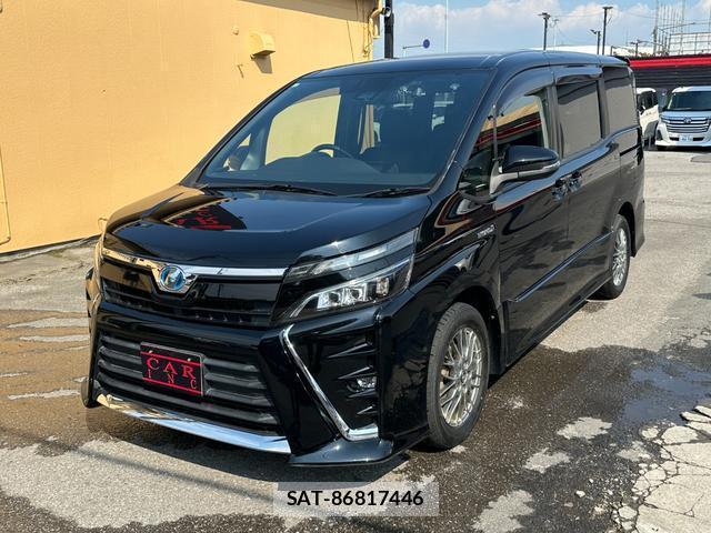 Toyota VOXY 2017-12 8220581-16
