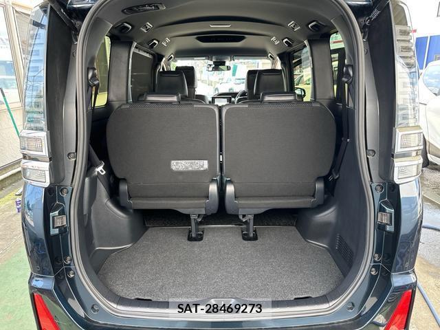 Toyota VOXY 2020-10 8220708-16
