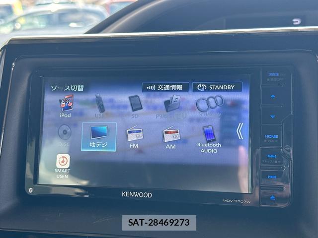 Toyota VOXY 2020-10 8220708-3