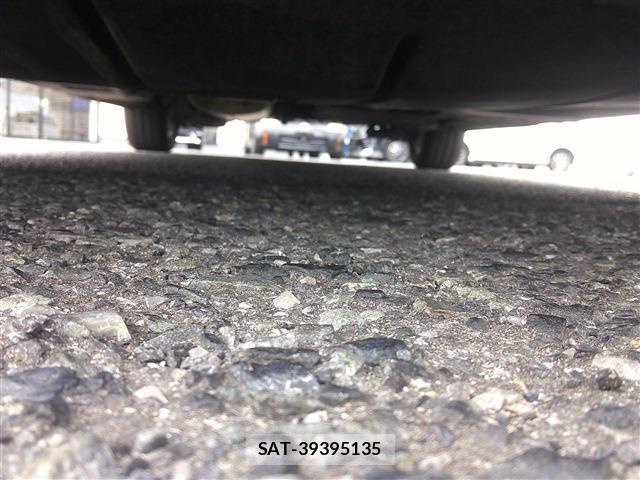 Toyota VOXY 2022-03 8220711-9