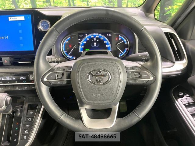 Toyota VOXY 2022-12 8220756-11