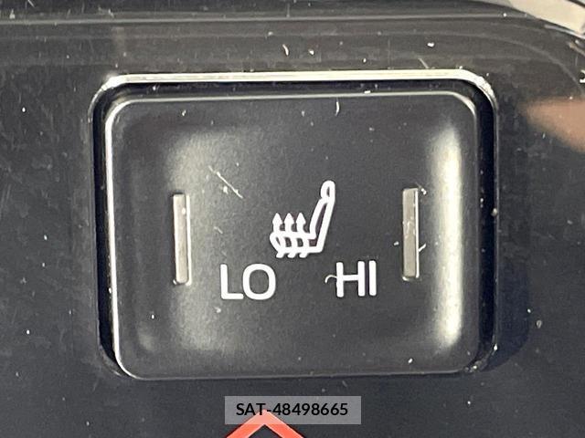 Toyota VOXY 2022-12 8220756-5