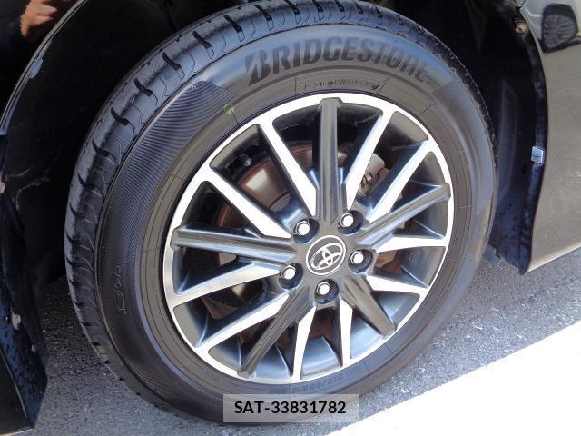 Toyota VOXY 2014-08 8220809-3