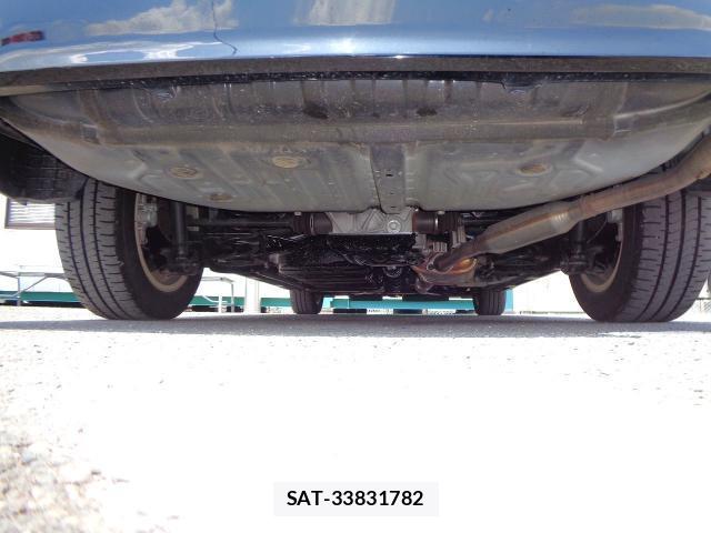 Toyota VOXY 2014-08 8220809-6