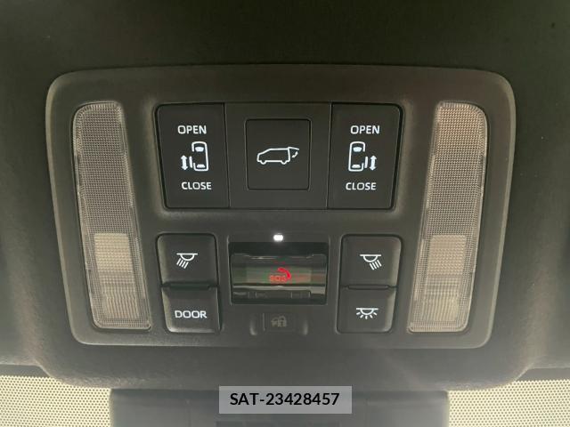 Toyota VOXY 2026-07 8221073-10